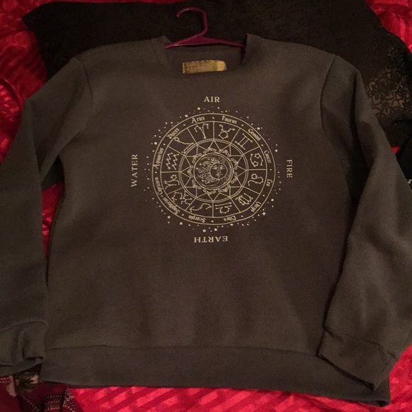 Sweater - Picture 2 of 2